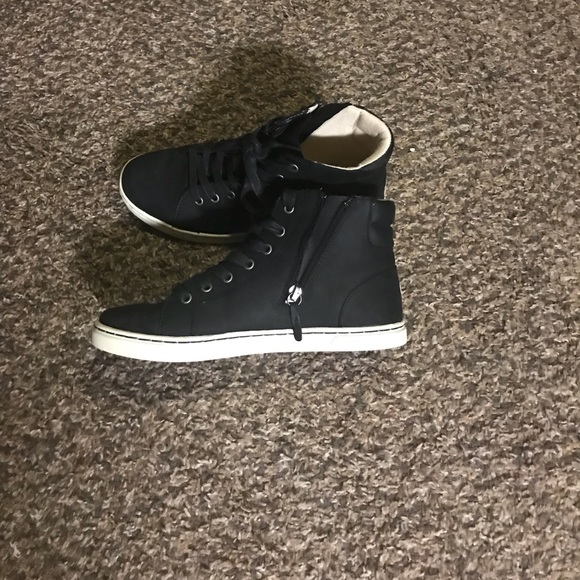 UGG Shoes - Awesome Uggs
